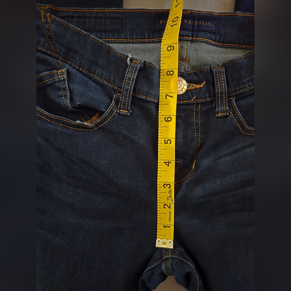 Rock & Republic Jeans Sz 8 Slim Dark Wash Euc - Picture 7 of 8